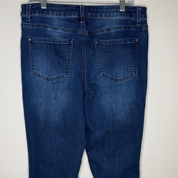 Maurices Everflex High Rise Distressed Skinny Jeans Patchwork - Picture 8 of 15